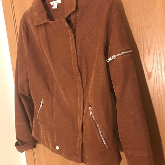 Brown Leather Jacket - Picture 3 of 4